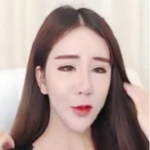 UT主播《Aicee》各種大秀打扑克口嗨特辑