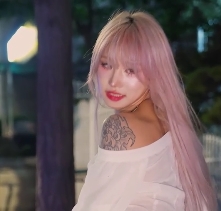 糖心vlgo极品女神Girl+Crush女团〖TAERI〗深夜女副司机专拍[1V+342MB]