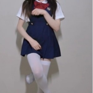 转载搬运：商品标题可能为转载搬运或转载搬运兔娘咬一口兔娘：商品标题可能为咬一口兔娘黏黏团子兔：商品标题可能为黏黏团子兔四月648里程碑奖励：商品标题可能为四月6