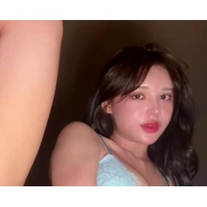 韩AF女神BJ徐婉巨R大胖臀自拍超火视频，全程超清无圣光，近镜用嘴多方位展示，娇滴滴爽到不行！