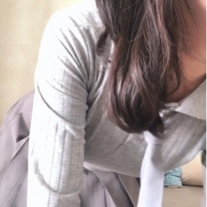 白桃少女瑶瑶：超乖睡不醒，827视频收藏量，百度下载ED2K