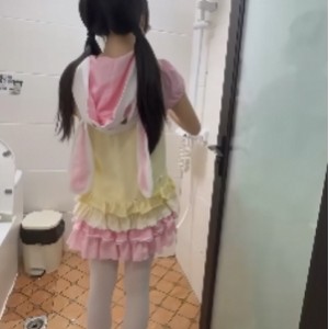 转载搬运百度盘补光小妹子李萌最新合集10V13.7G，自拍资源丰富