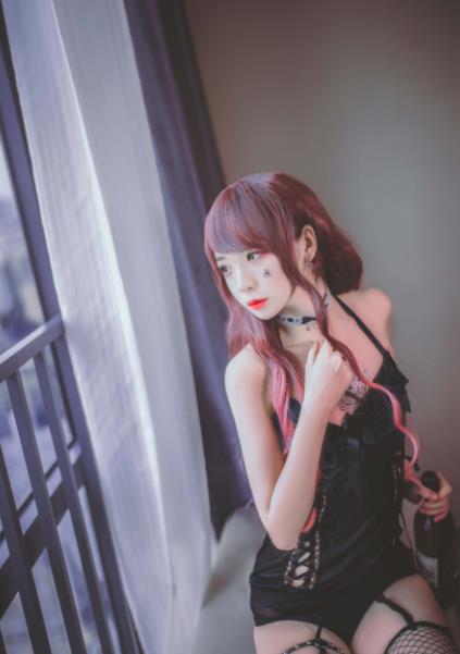 虎牙疯猫ss超人气cos私拍合集1.22G太诱人