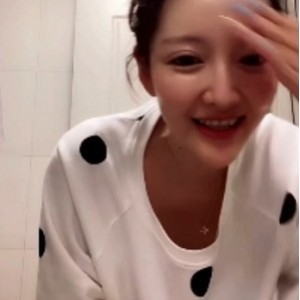 某网热舞私藏12部1.92G小野猫溢出屏幕