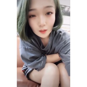 某网热舞私藏12部1.92G小野猫溢出屏幕