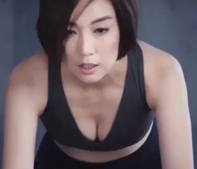 珍藏版内衣诱惑合集51v女星们1.26G在线精品