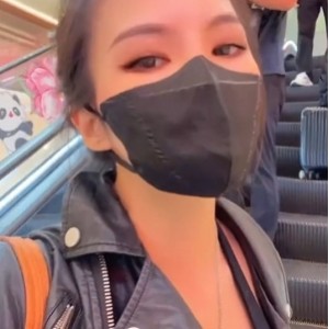 推特赫拉蜜桃臀健身88部20.7G汁水淋漓