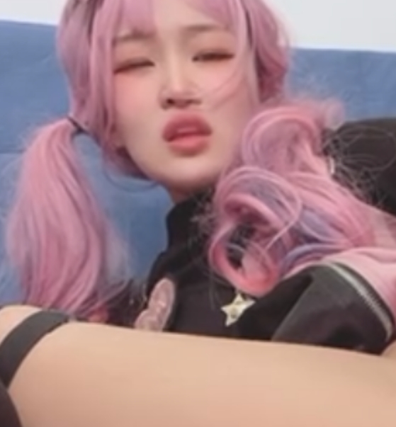 推特小鹿酱蜜桃臀舞蹈视频合集72部26G太撩人