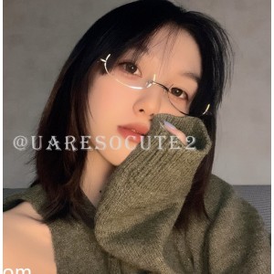 某圈uaresocute眼镜娘圈养门62V560MB绝密展示