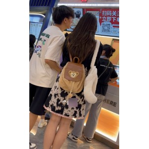 推特KFC双姝逛街实拍两部5.8G绝顶诱惑