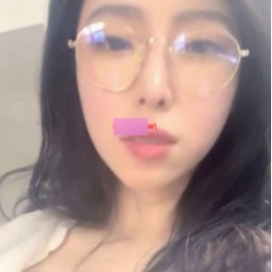 115网盘风韵眼镜姐姐聊天视频22部9.2G开放