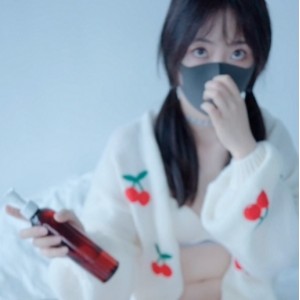 推特李露私密舞蹈82V21G爱心贴身舞绝密展示