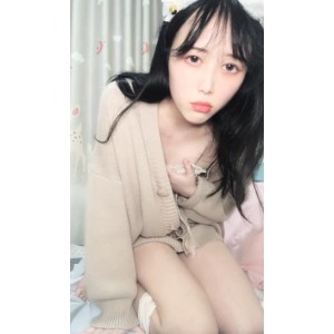 卡哇伊妹子小小兔耳私房视频1V480M清纯度爆表