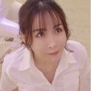 辛尤里12月闺蜜诸葛木马新作1部571M大罩杯太带劲了