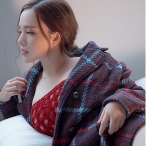 推特超清纯越南妹子Tunlita私人作品779P2G白嫩诱人